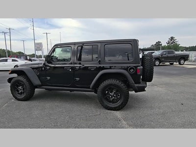 2025 Jeep Wrangler 4-Door Willys 4x4