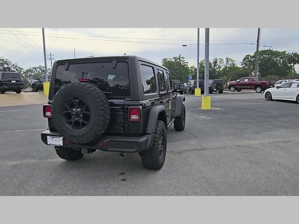 2025 Jeep Wrangler 4-Door Willys 4x4