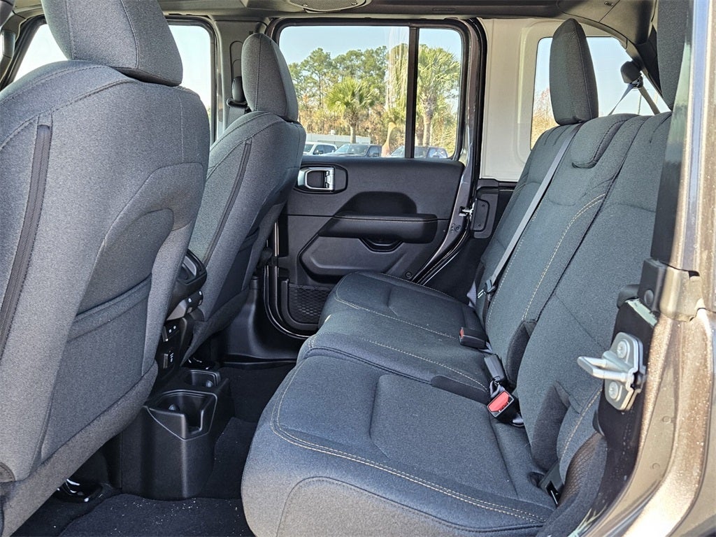 2025 Jeep Wrangler WRANGLER 4-DOOR SAHARA