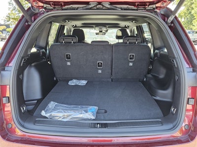 2025 Jeep Grand Cherokee GRAND CHEROKEE LAREDO X 4X2