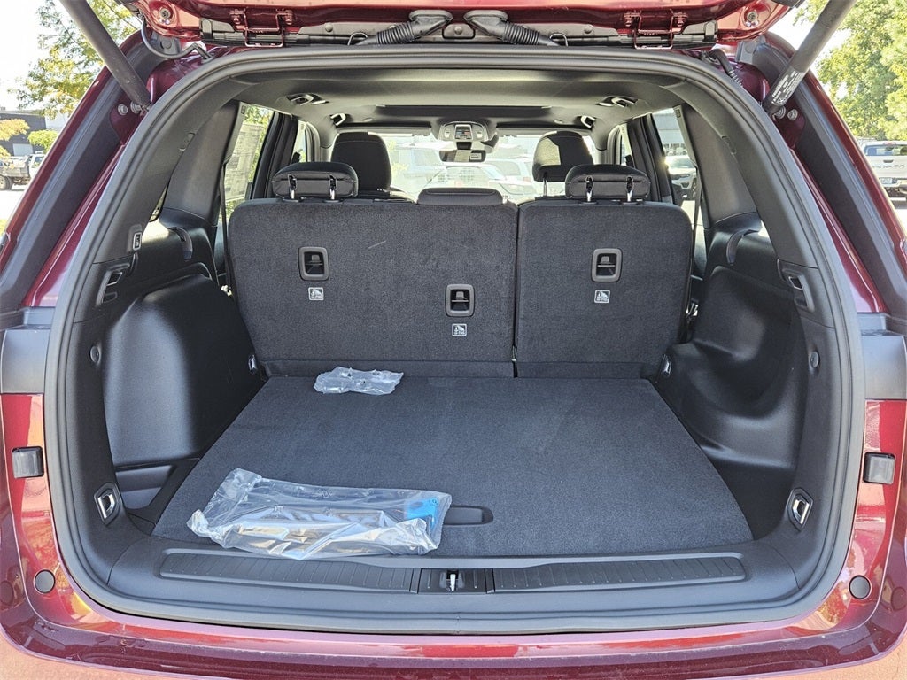 2025 Jeep Grand Cherokee GRAND CHEROKEE LAREDO X 4X2