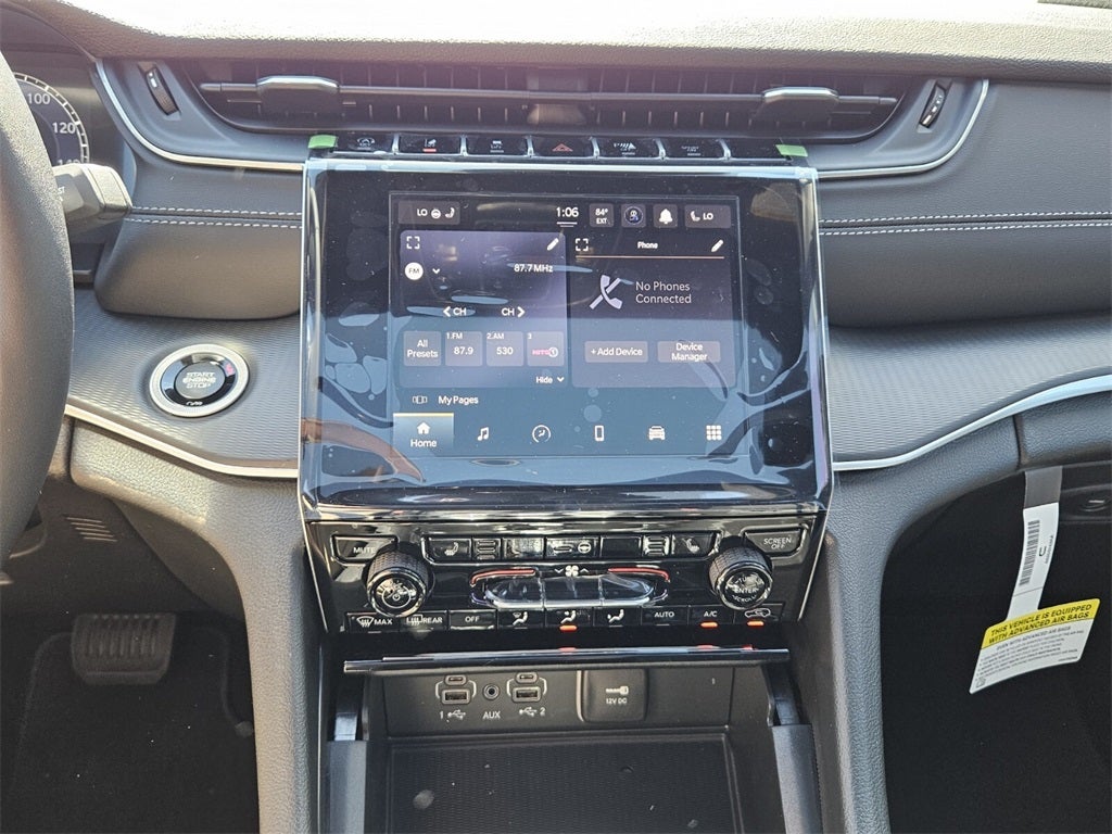 2025 Jeep Grand Cherokee GRAND CHEROKEE LAREDO X 4X2