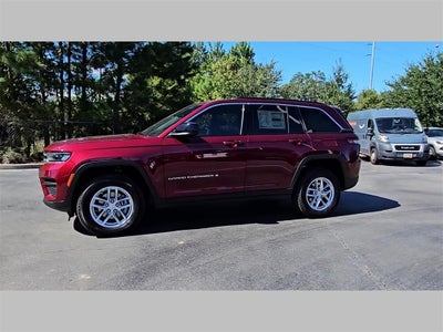 2025 Jeep Grand Cherokee GRAND CHEROKEE LAREDO X 4X2