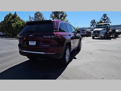 2025 Jeep Grand Cherokee GRAND CHEROKEE LAREDO X 4X2