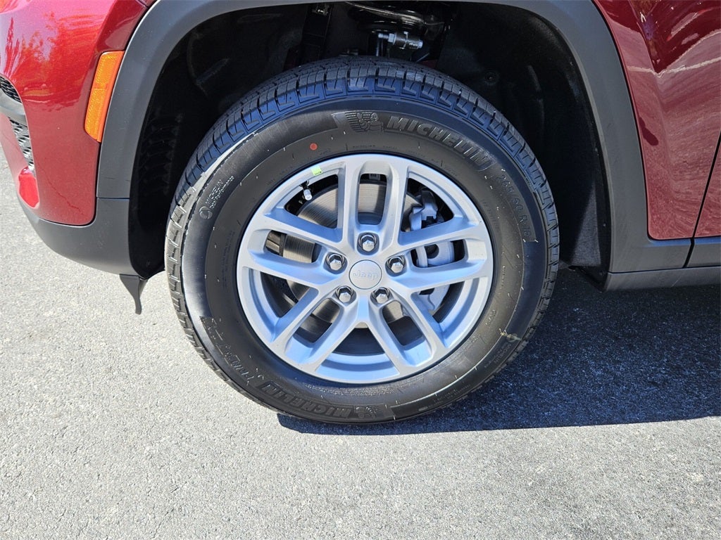 2025 Jeep Grand Cherokee GRAND CHEROKEE LAREDO X 4X2