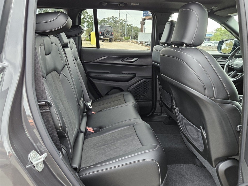 2025 Jeep Grand Cherokee GRAND CHEROKEE ALTITUDE X 4X2