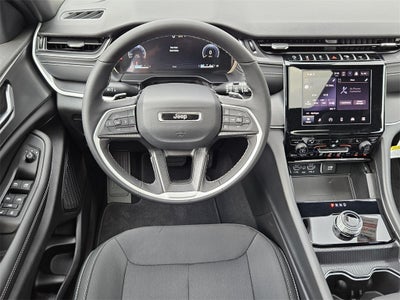 2025 Jeep Grand Cherokee GRAND CHEROKEE LAREDO X 4X2