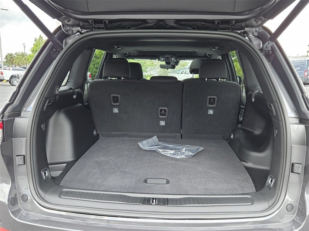 2025 Jeep Grand Cherokee GRAND CHEROKEE LAREDO X 4X2