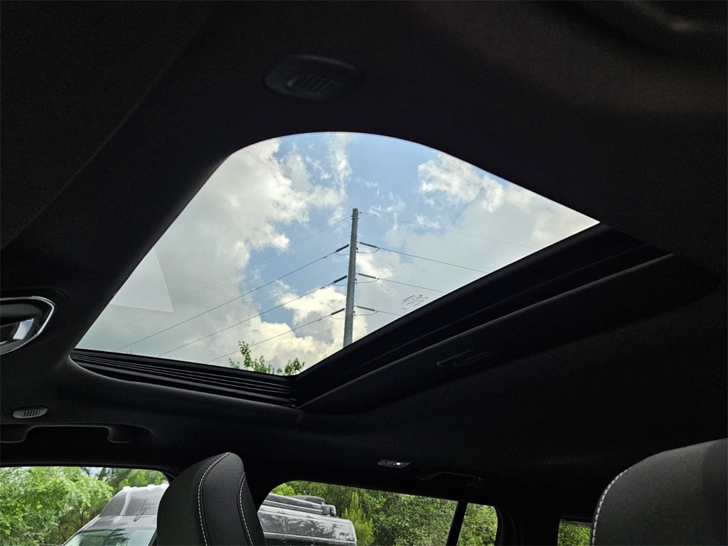 2025 Jeep Grand Cherokee GRAND CHEROKEE LAREDO X 4X2