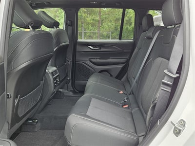 2025 Jeep Grand Cherokee GRAND CHEROKEE LAREDO X 4X2