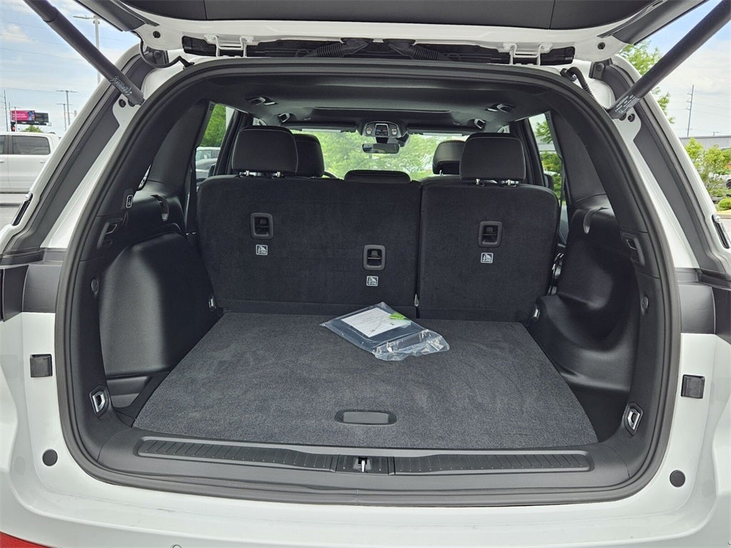 2025 Jeep Grand Cherokee GRAND CHEROKEE LAREDO X 4X2