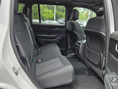 2025 Jeep Grand Cherokee GRAND CHEROKEE LAREDO X 4X2