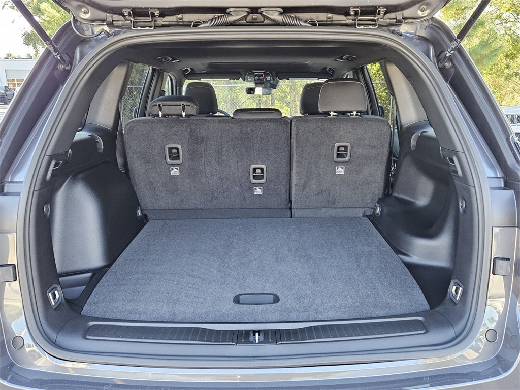 2025 Jeep Grand Cherokee GRAND CHEROKEE LAREDO X 4X2