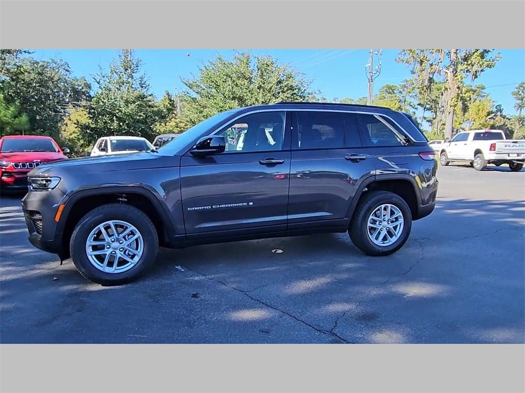 2025 Jeep Grand Cherokee GRAND CHEROKEE LAREDO X 4X2