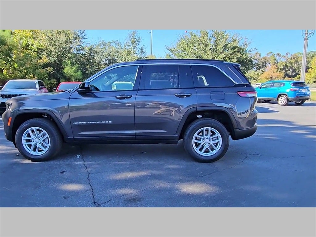 2025 Jeep Grand Cherokee GRAND CHEROKEE LAREDO X 4X2