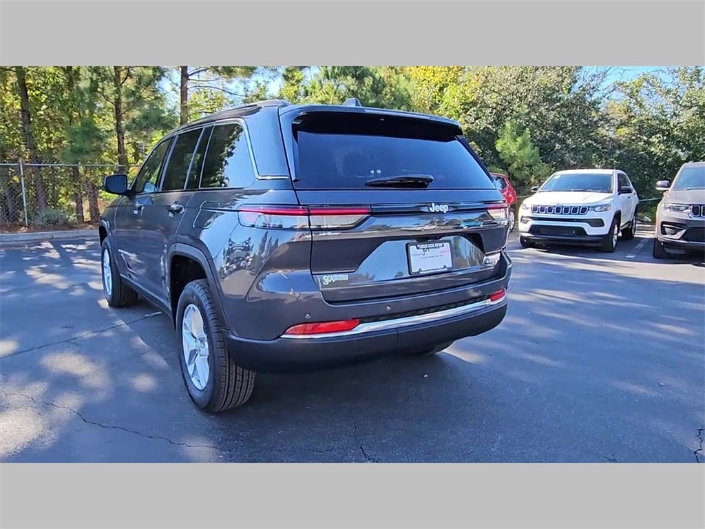 2025 Jeep Grand Cherokee GRAND CHEROKEE LAREDO X 4X2