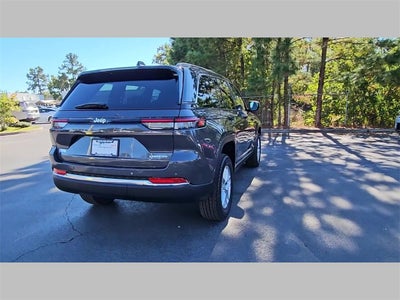 2025 Jeep Grand Cherokee GRAND CHEROKEE LAREDO X 4X2