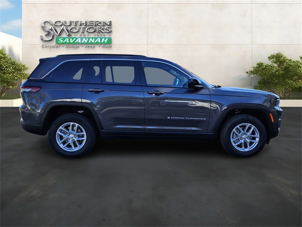 2025 Jeep Grand Cherokee GRAND CHEROKEE LAREDO X 4X2