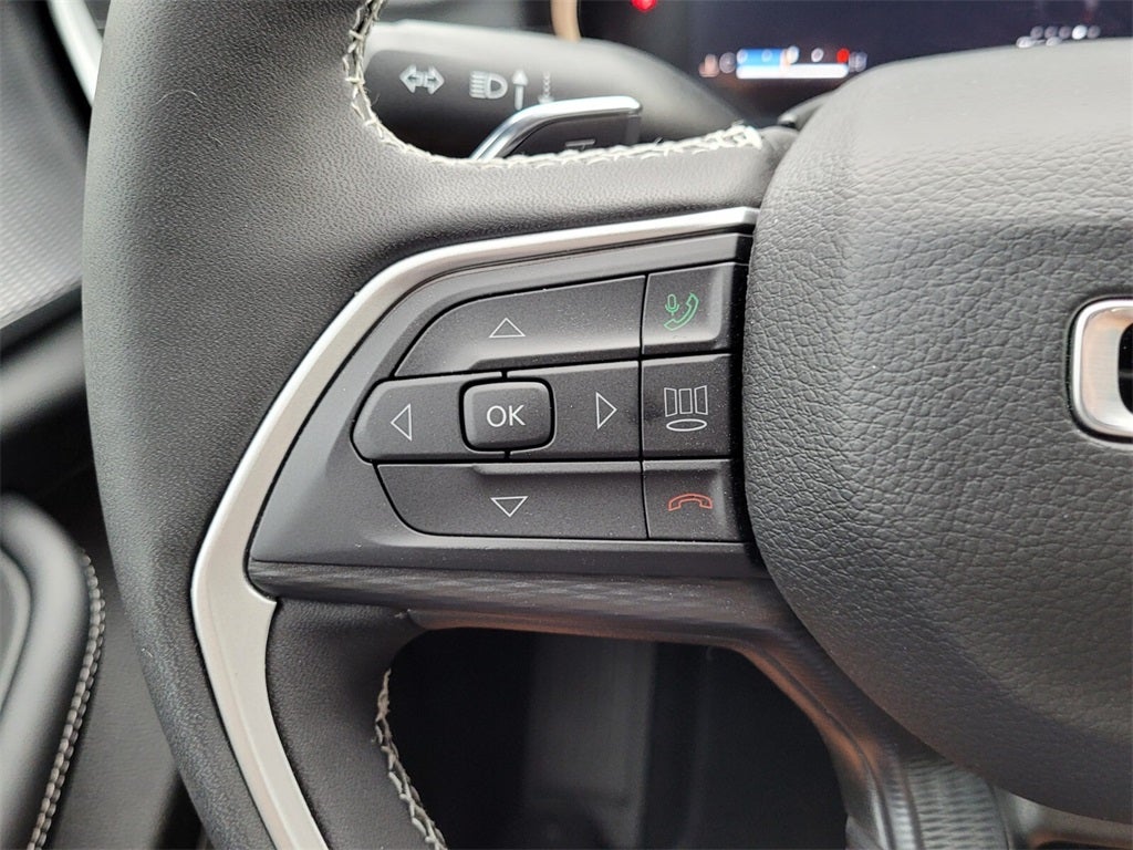 2025 Jeep Grand Cherokee GRAND CHEROKEE LAREDO X 4X2