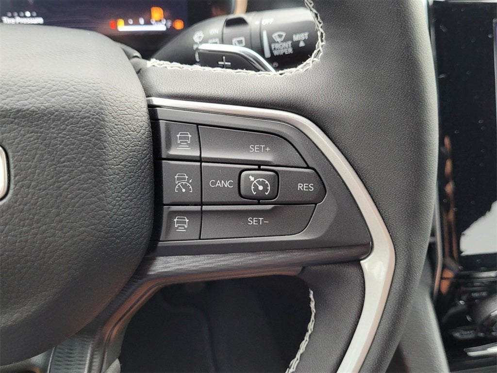 2025 Jeep Grand Cherokee GRAND CHEROKEE LAREDO X 4X2