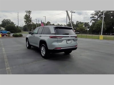 2025 Jeep Grand Cherokee GRAND CHEROKEE LAREDO X 4X2