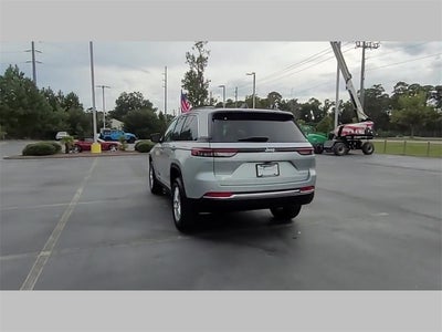 2025 Jeep Grand Cherokee GRAND CHEROKEE LAREDO X 4X2