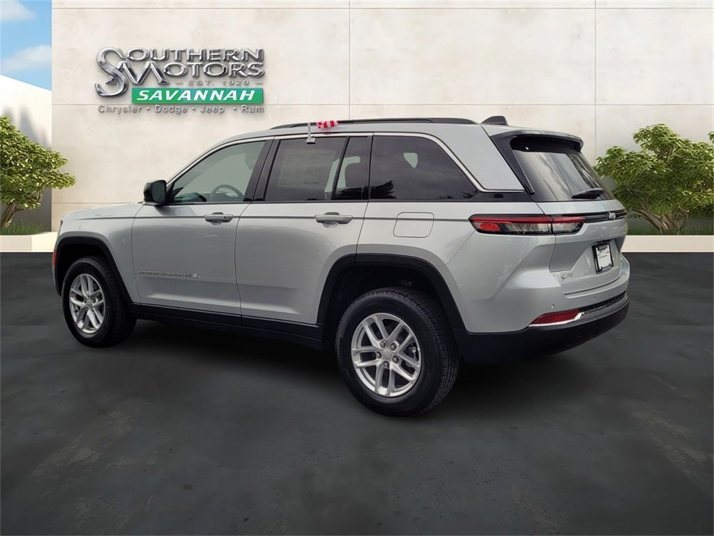 2025 Jeep Grand Cherokee GRAND CHEROKEE LAREDO X 4X2