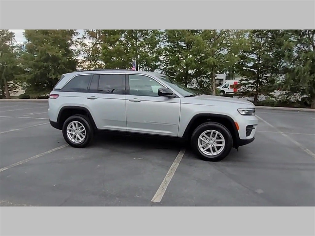 2025 Jeep Grand Cherokee GRAND CHEROKEE LAREDO X 4X2