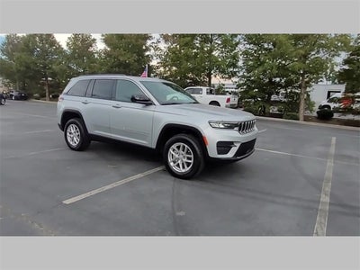 2025 Jeep Grand Cherokee GRAND CHEROKEE LAREDO X 4X2