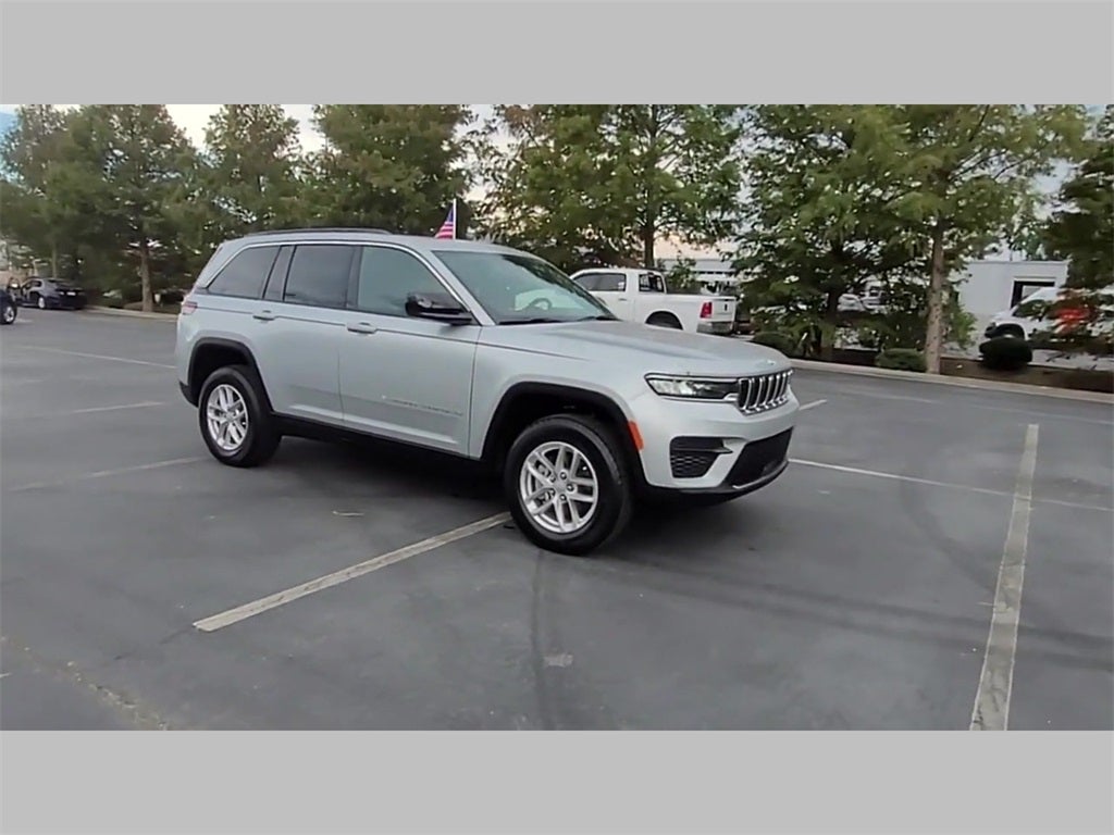 2025 Jeep Grand Cherokee GRAND CHEROKEE LAREDO X 4X2
