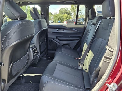 2025 Jeep Grand Cherokee GRAND CHEROKEE LAREDO X 4X2