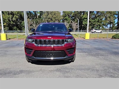2025 Jeep Grand Cherokee GRAND CHEROKEE LAREDO X 4X2