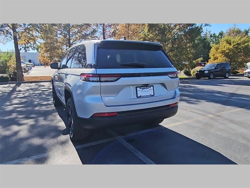 2025 Jeep Grand Cherokee GRAND CHEROKEE ALTITUDE X 4X2