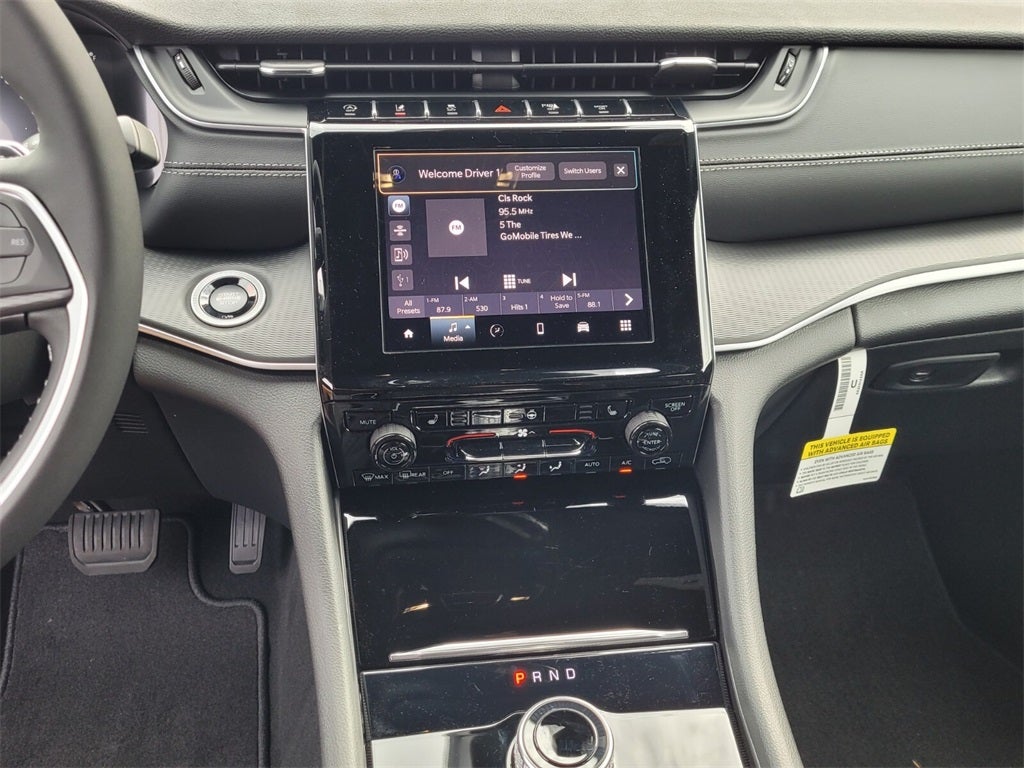 2025 Jeep Grand Cherokee GRAND CHEROKEE LAREDO X 4X2