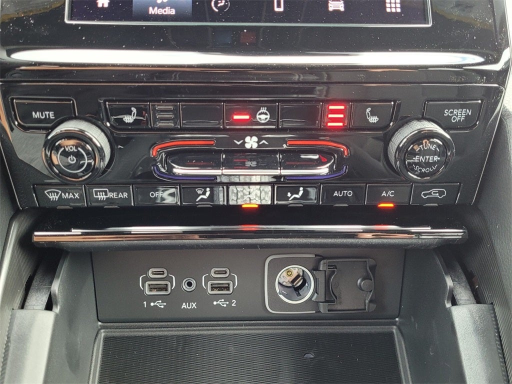 2025 Jeep Grand Cherokee GRAND CHEROKEE LAREDO X 4X2