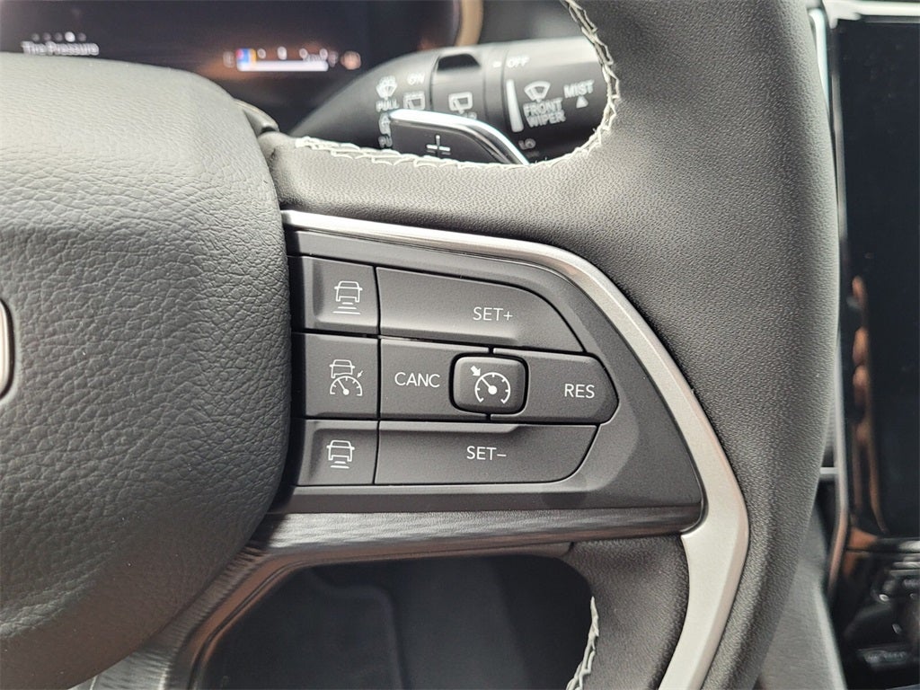 2025 Jeep Grand Cherokee GRAND CHEROKEE LAREDO X 4X2