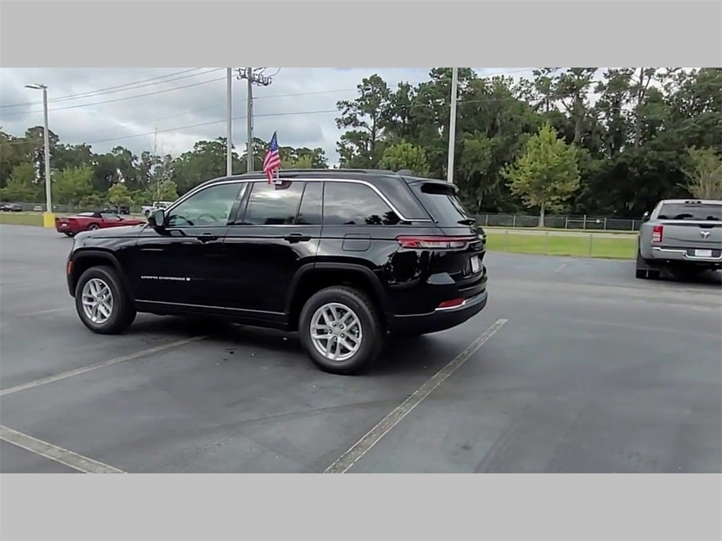 2025 Jeep Grand Cherokee GRAND CHEROKEE LAREDO X 4X2