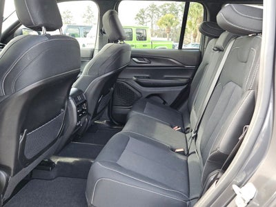 2025 Jeep Grand Cherokee Laredo X 4x2