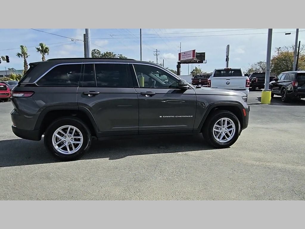 2025 Jeep Grand Cherokee Laredo X 4x2
