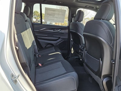 2025 Jeep Grand Cherokee GRAND CHEROKEE LAREDO X 4X2