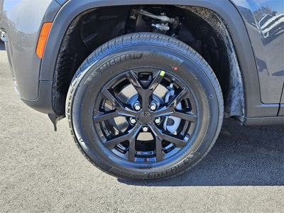 2026 Jeep Grand Cherokee GRAND CHEROKEE LAREDO ALTITUDE 4X2