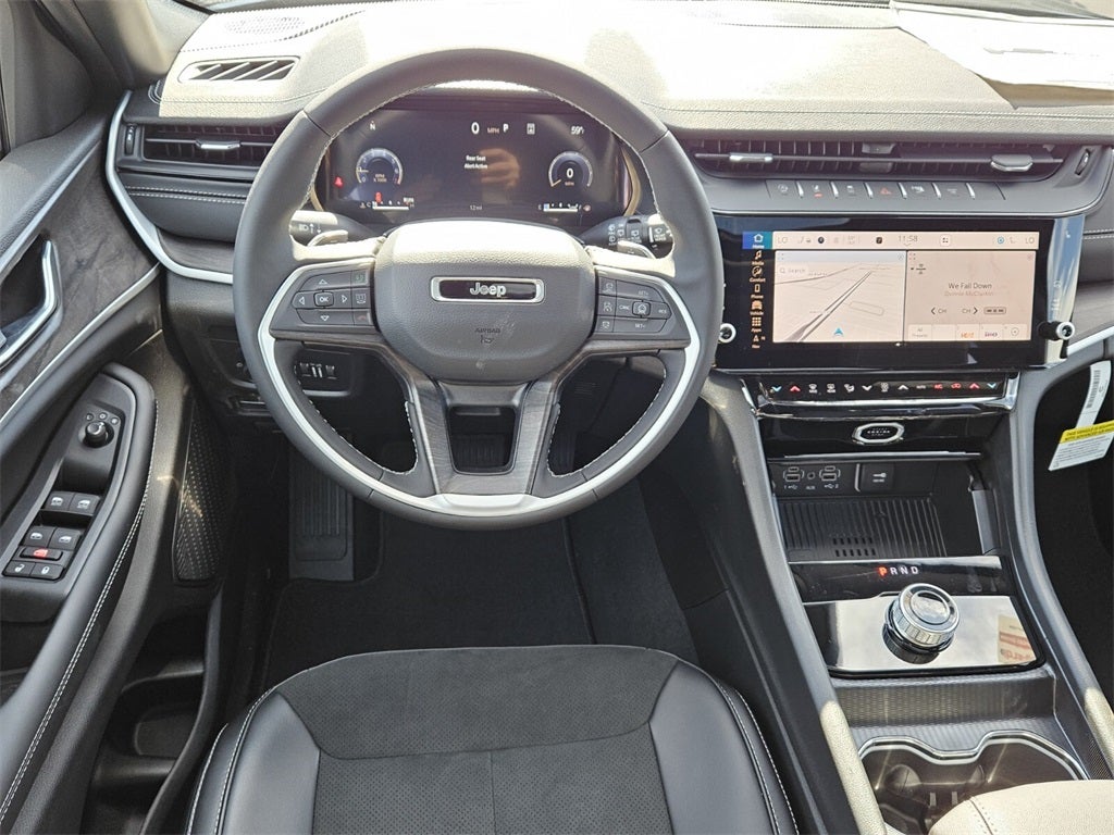 2026 Jeep Grand Cherokee GRAND CHEROKEE LAREDO ALTITUDE 4X2