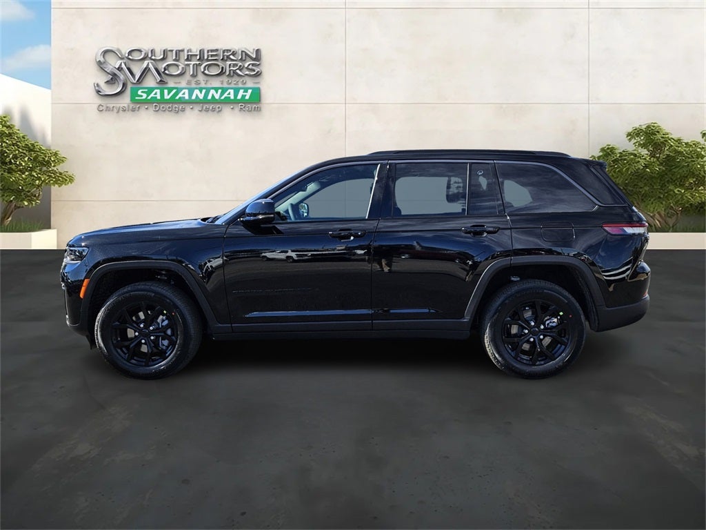 2026 Jeep Grand Cherokee GRAND CHEROKEE LAREDO ALTITUDE 4X2