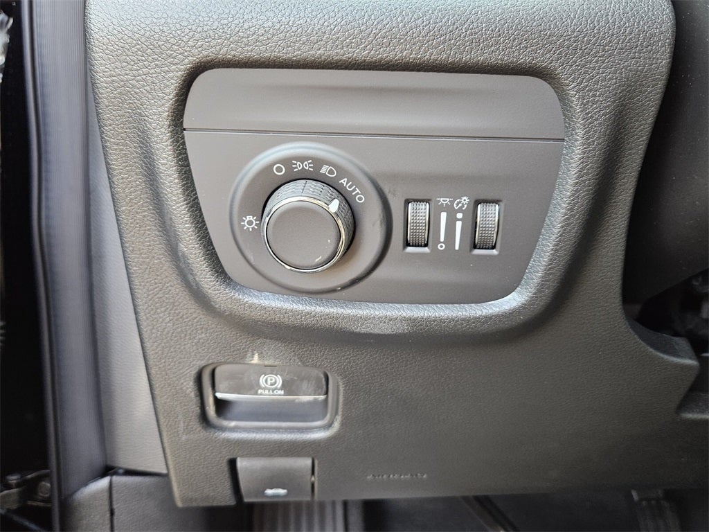 2026 Jeep Grand Cherokee GRAND CHEROKEE LAREDO ALTITUDE 4X2