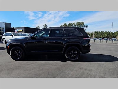 2026 Jeep Grand Cherokee GRAND CHEROKEE LAREDO ALTITUDE 4X2