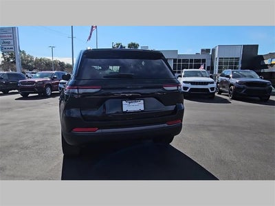 2026 Jeep Grand Cherokee GRAND CHEROKEE LAREDO ALTITUDE 4X2