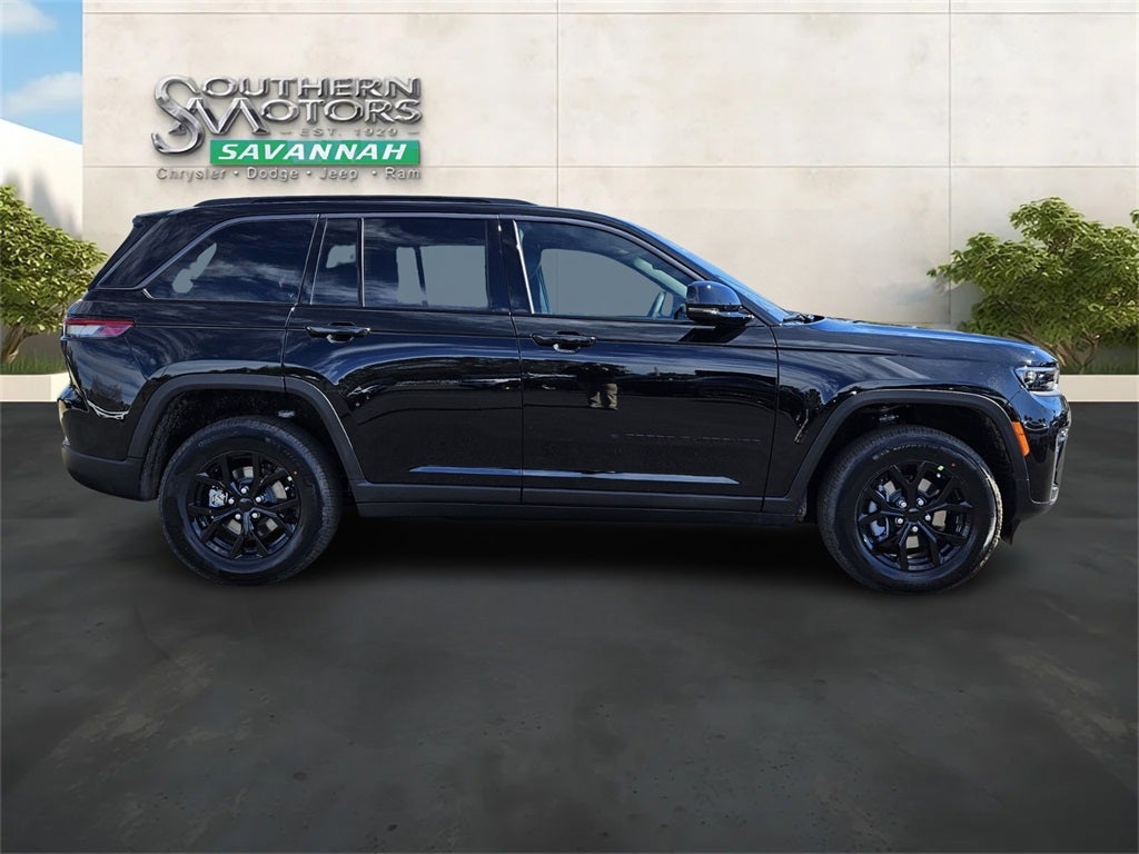 2026 Jeep Grand Cherokee GRAND CHEROKEE LAREDO ALTITUDE 4X2