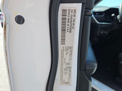 2023 Jeep Grand Cherokee Laredo 4x4