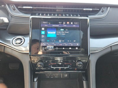 2023 Jeep Grand Cherokee Laredo 4x4