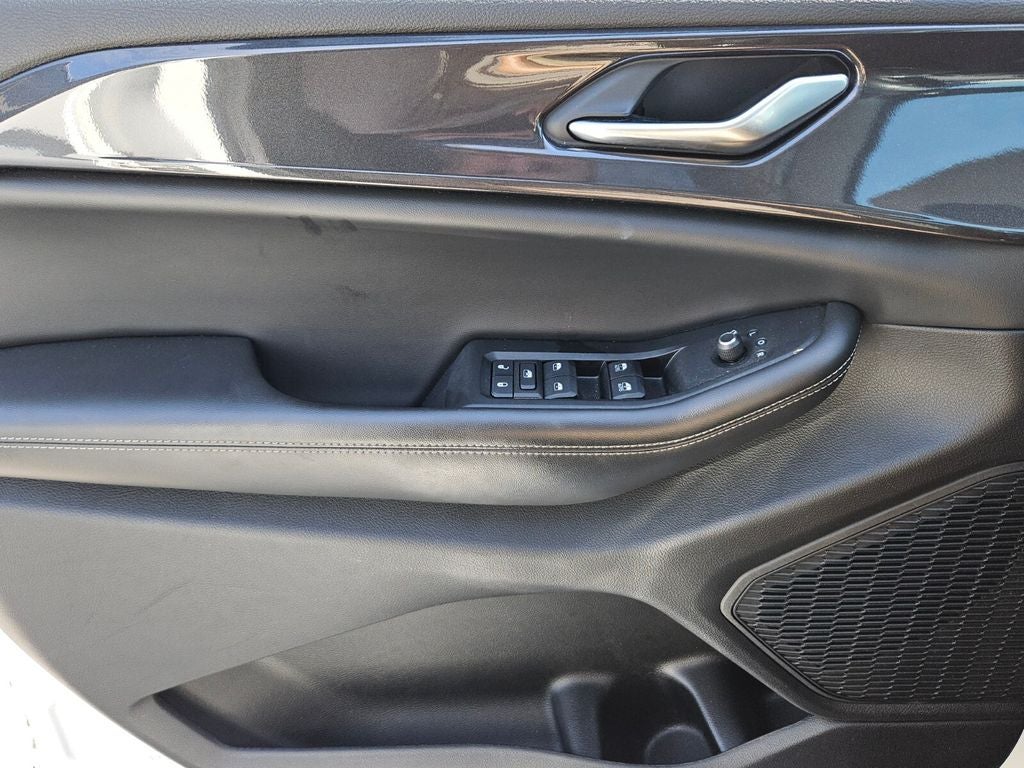 2023 Jeep Grand Cherokee Laredo 4x4